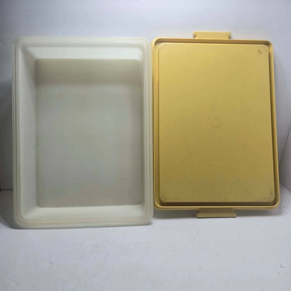 Vintage Tupperware Rectangular Cake Taker Carrier Harvest Gold Sheer 1241 1242